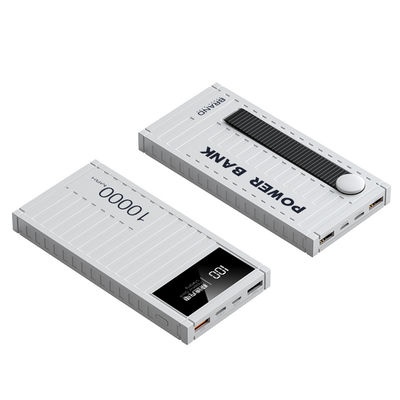 22.5W 急速充電電源 10000mAh 実容量と 2A アウトपुटインターフェース