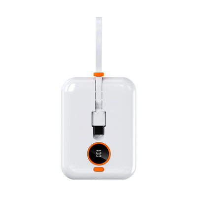 タイプC出力インターフェイス 携帯型 10000mAh パワーバンク 屋外充電とデバイス